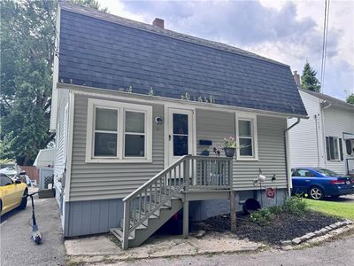 6 Lavoie Ct, West Warwick, RI, 02893