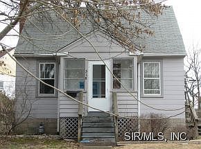 1st image of 518 Chapman St