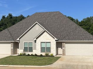 1582 Page Valley Cir, Longview, TX 75601
