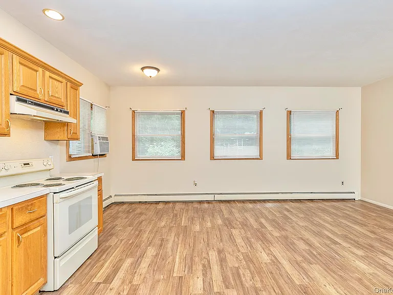4 Brooktree Ct — Photo 6