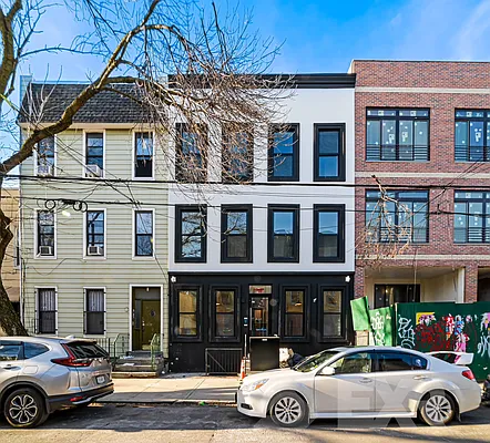 Rented by EXR | media 7