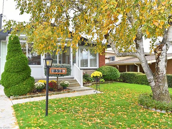 4th image of 137 Fielding Cres