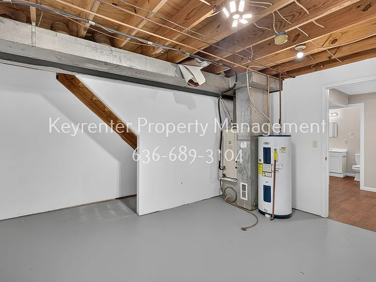 357 Della Dr — Photo 31