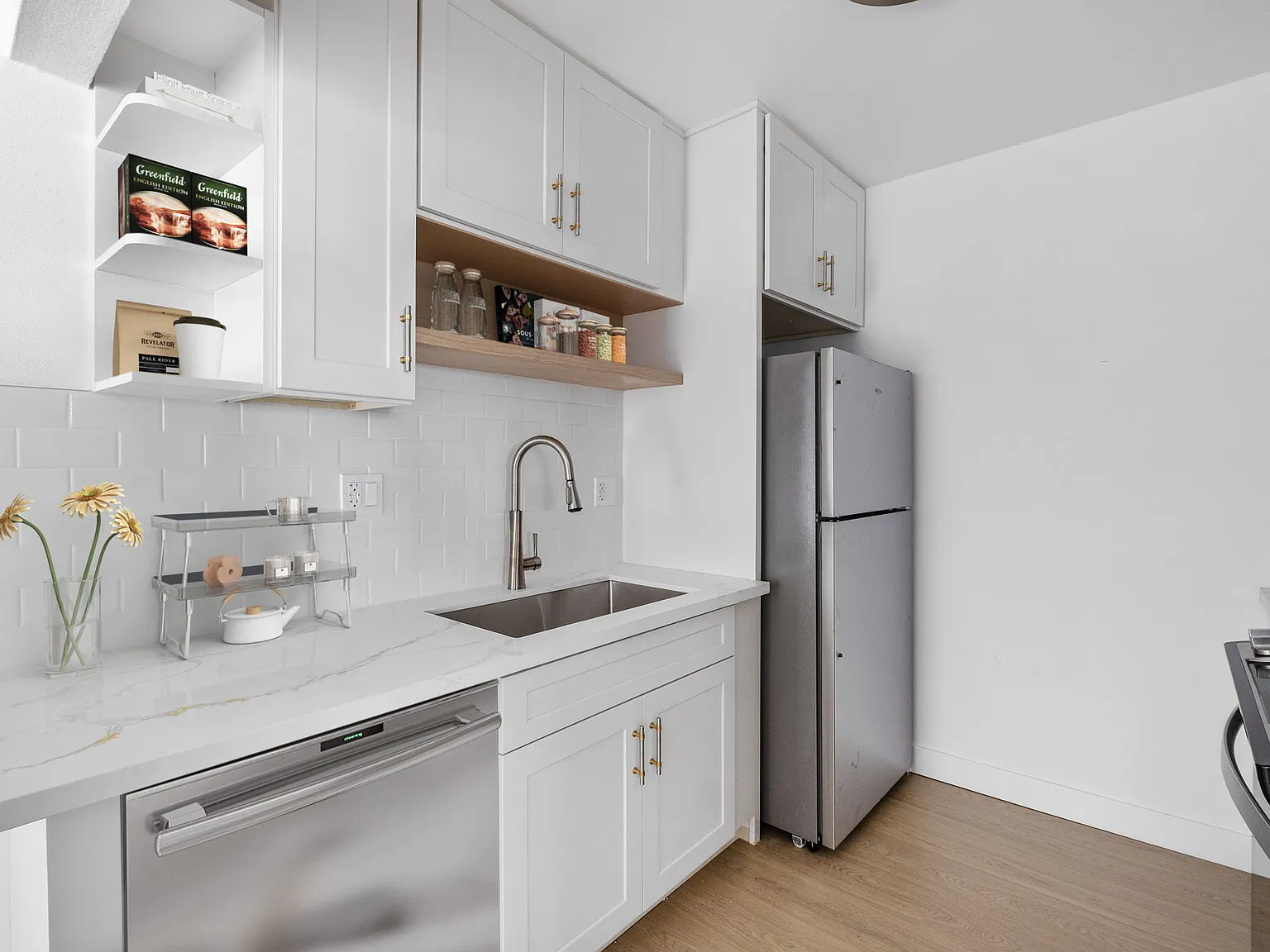Arlington Square Apartments — Photo 3