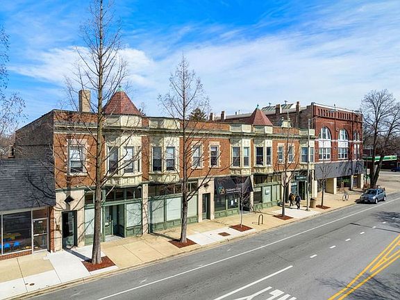 2nd image of 316-24 Lake St #322-2F