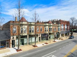 316-24 Lake St #322-2F, Oak Park, IL 60302