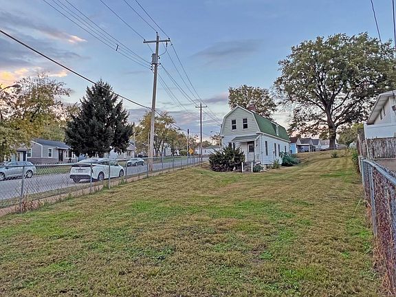 2nd image of 6654 Villa Ave