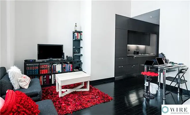 Rented by WIRE International Realty | media 121