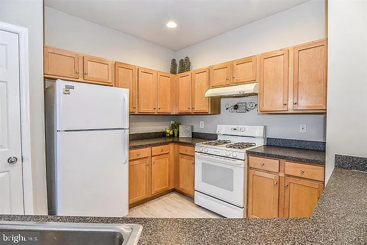 13386 Connor Dr #M — Photo 6