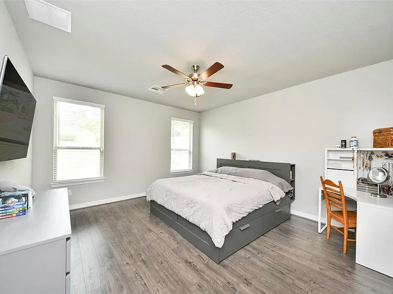120 Chestnut Run Ct — Photo 18