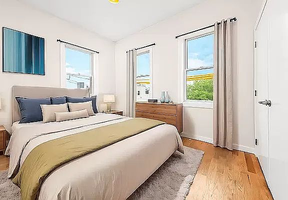 5th image of 328 Nassau Ave #6