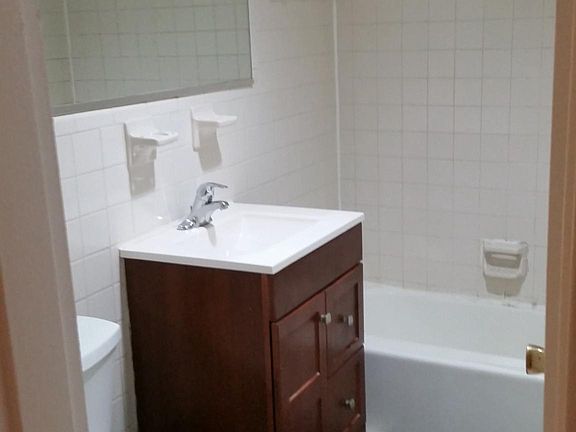 5th image of 55 Skyhill Rd APT 101
