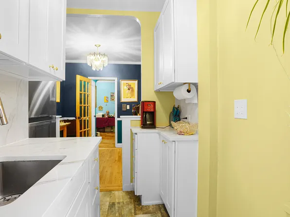 2190 Boston Road image 4 of 15