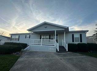 522 Jordan Dr, Anamosa, IA 52205