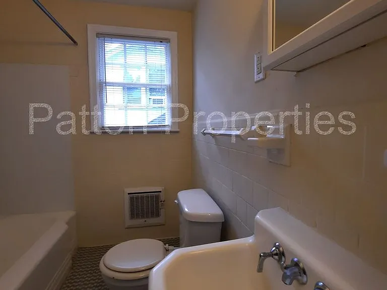 209 S Harden St #209 — Photo 10