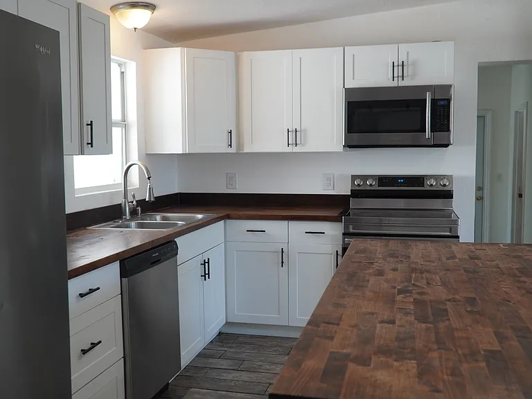 4111 W Montgomery Ter — Photo 13