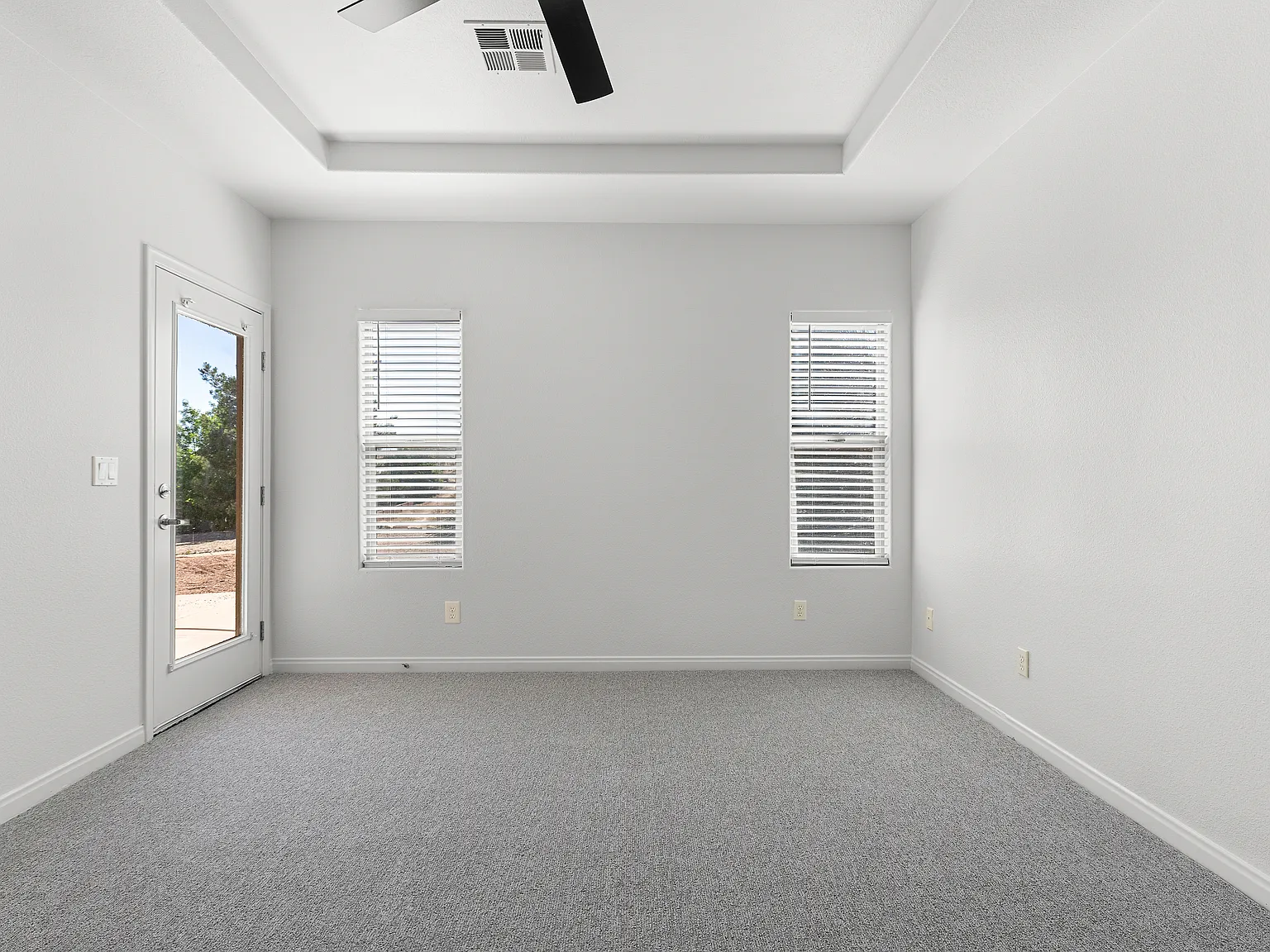4 bed, 2110 sqft, $2,850 — Photo 3