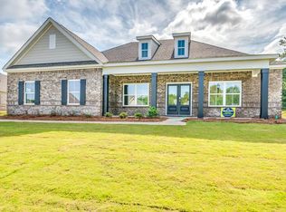554 Abby Ln, Millbrook, AL 36054