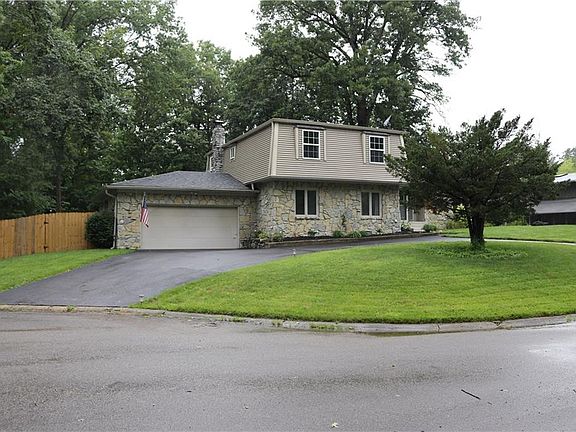 2nd image of 5622 Wonderland Ct