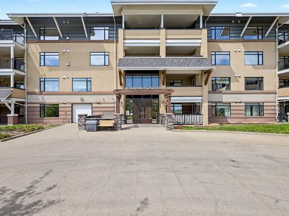 1589 Glastonbury Blvd NW #401, Edmonton, AB T5T 2V1