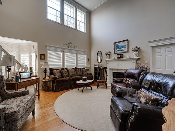 5th image of 59 Weaver Cir