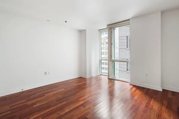 Rented by Nest Seekers International | media 53