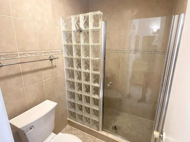 2480 Juniper Dr #204 — Photo 8