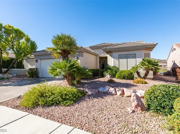 527 Mountain Links Dr, Henderson, NV 89012