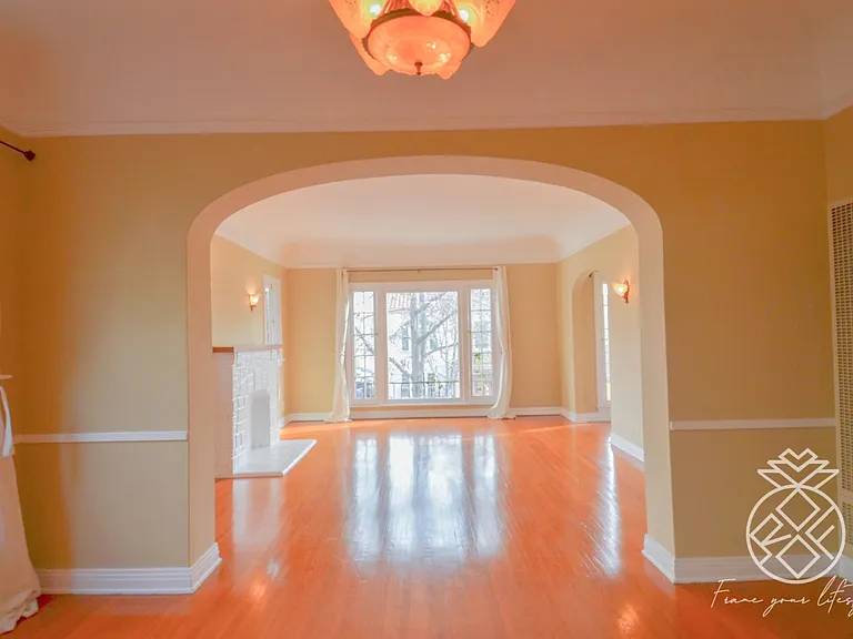 441 N Orange Grove Ave #1/2 — Photo 11