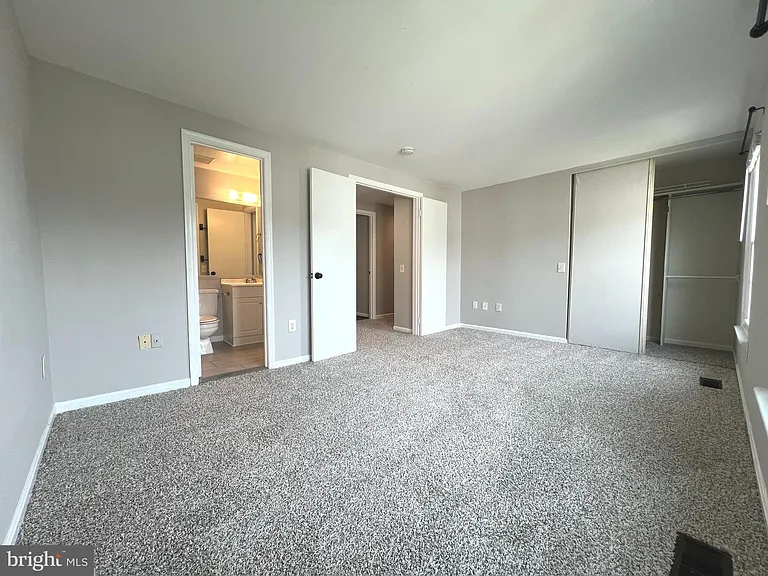1679 Colonial Way — Photo 12