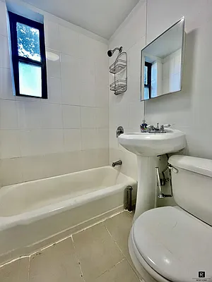 Rented by R New York | media 34