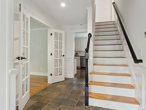 3rd image of 28 Caudatowa Drive