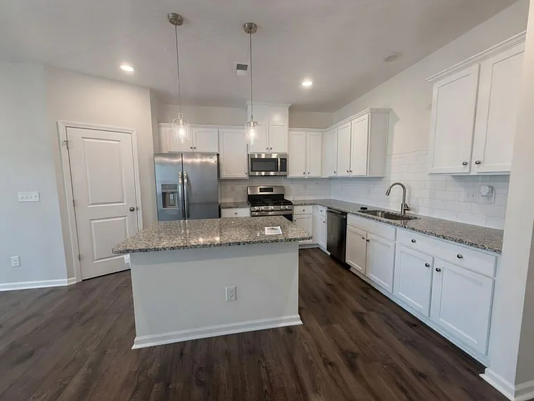 5215 Maynard Hill Dr — Photo 6