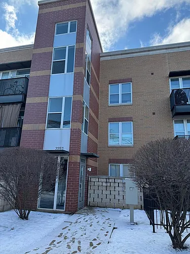 2257 W Lake St #203 Photo 1