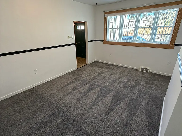 1211 Ridge Ave — Photo 8