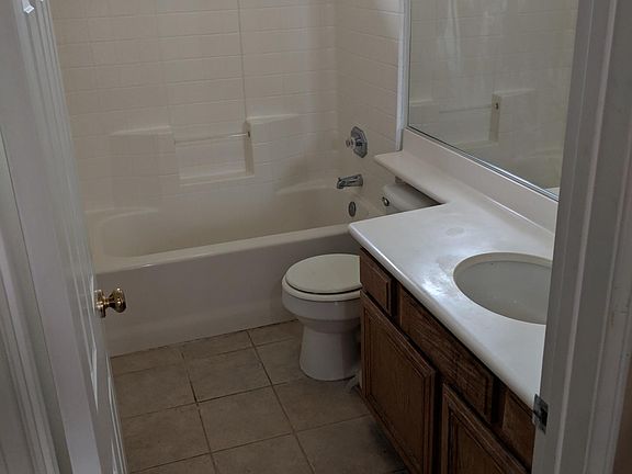 2nd image of 1426 White Holly Dr