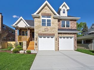 4032 Fern Ave, Lyons, IL 60534