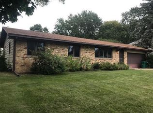 6524 Shingle Creek Dr N, Brooklyn Park, MN 55445