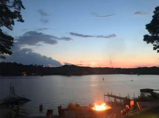 18 Shady Brook Cove Rd, Johnston, RI 02919