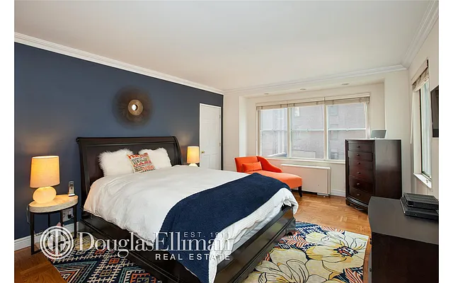 Sold by Douglas Elliman | media 18