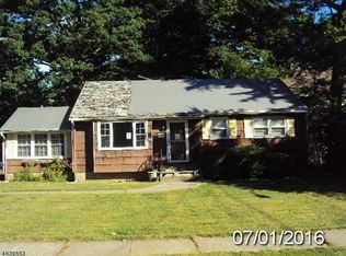 238 Maple Ter, North Plainfield, NJ 07060