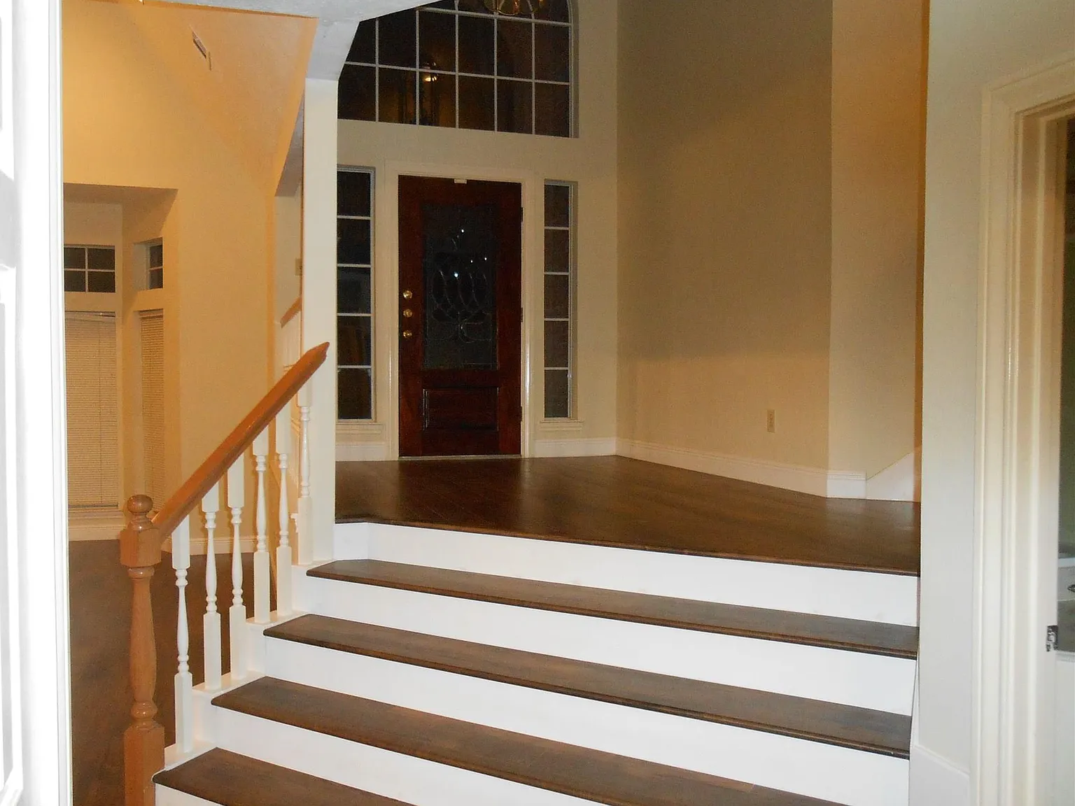 4 bed, 3.5 bath, 3051 sqft, $2,990 — Photo 4
