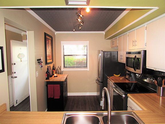2nd image of 5159 N Highway A1a APT 114
