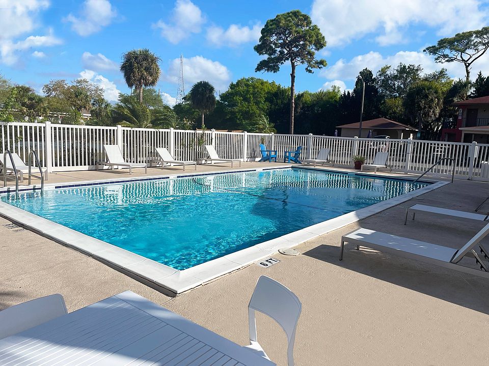 Refreshing Pool