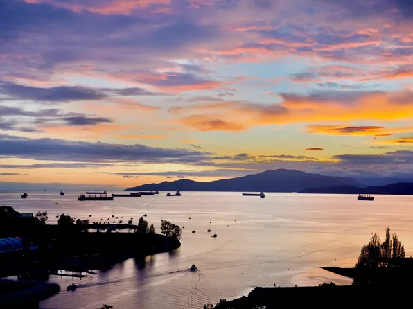 907 Beach Ave #2103, Vancouver, BC V6Z 2R3