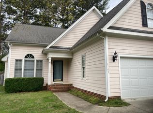 7705 Harps Mill Woods Run, Raleigh, NC 27615
