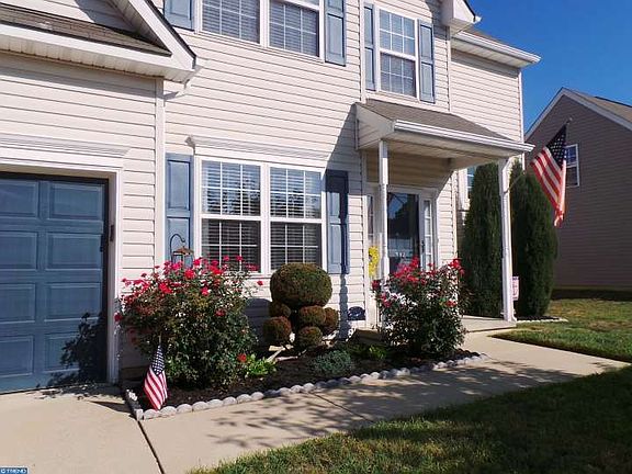 2nd image of 314 Sunnyside Ln