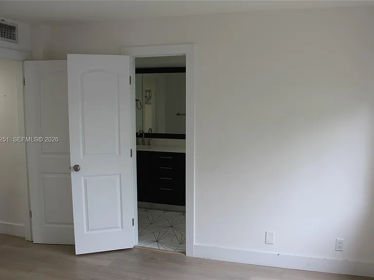 955 Egret Cir #310 — Photo 15
