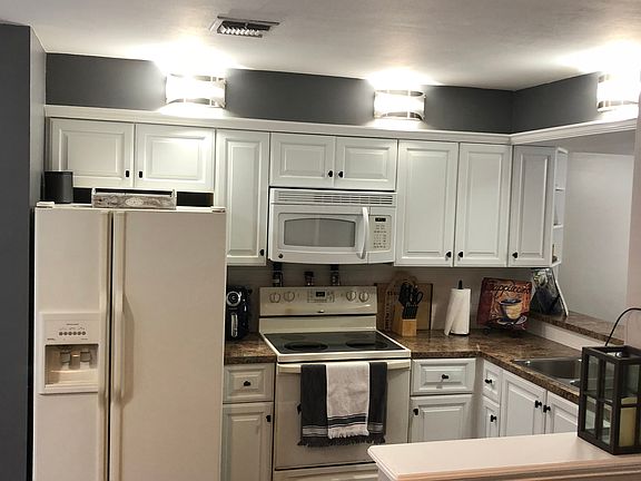 5th image of 6238 Riverwalk Ln Unit 6