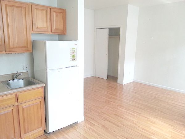 2nd image of 2167 3rd Ave #4